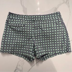 GAP green and navy blue print shorts size 0 great condition